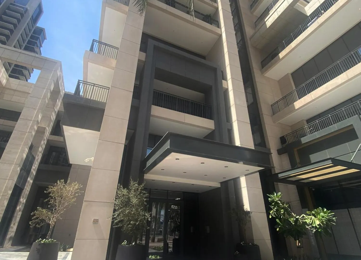 2Br Apartment In Downtown Dubai, Near Burj Khalifa United Arab Emirates