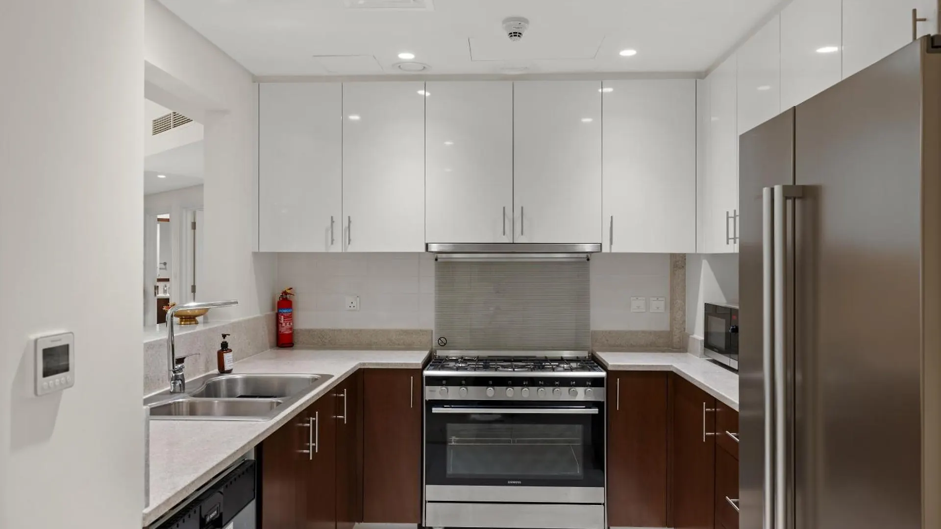 2Br Apartment In Downtown Dubai, Near Burj Khalifa