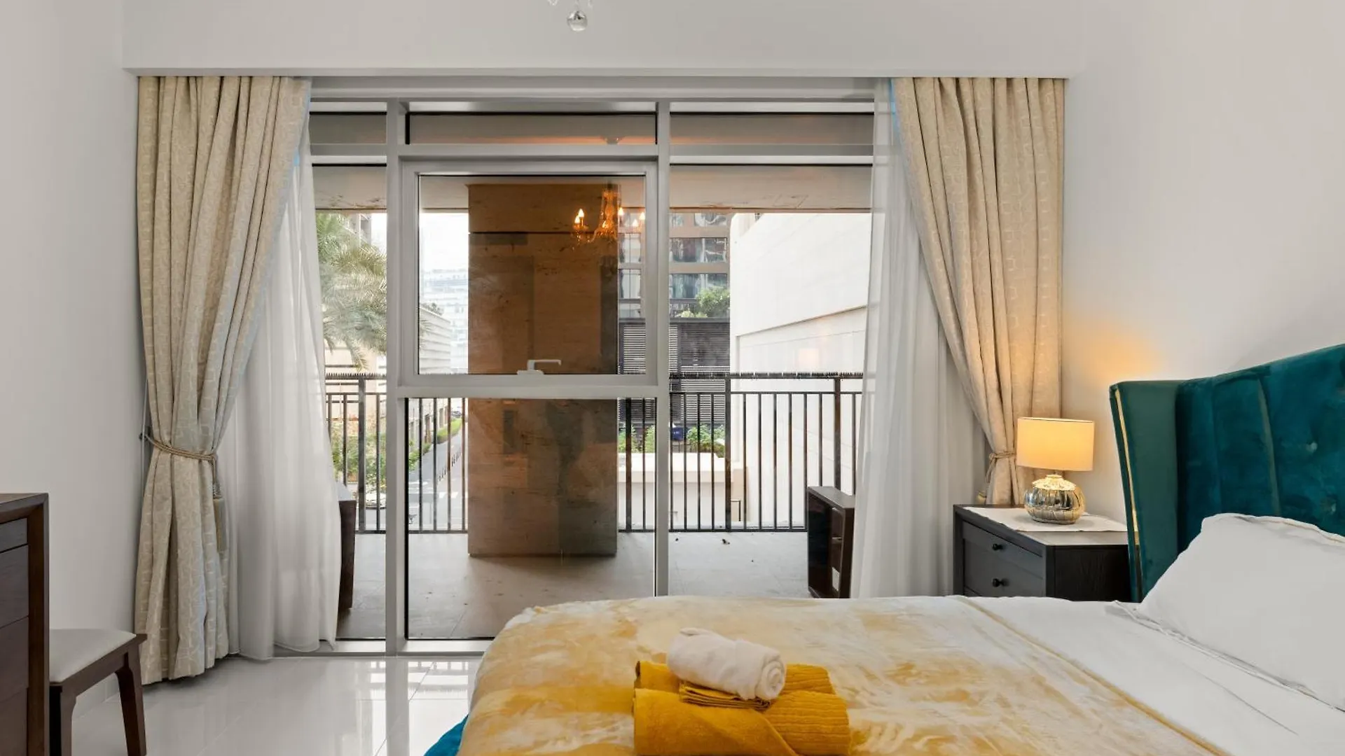 2Br Apartment In Downtown Dubai, Near Burj Khalifa