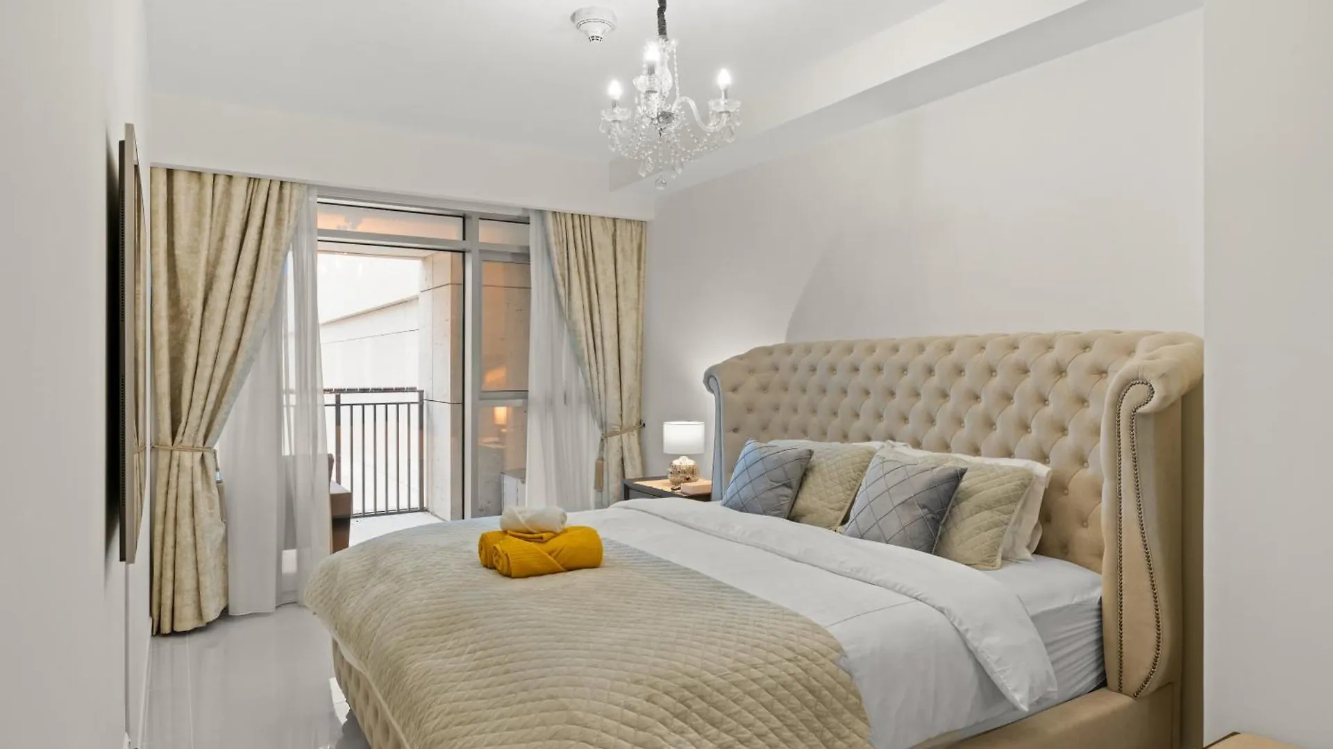 2Br Apartment In Downtown Dubai, Near Burj Khalifa